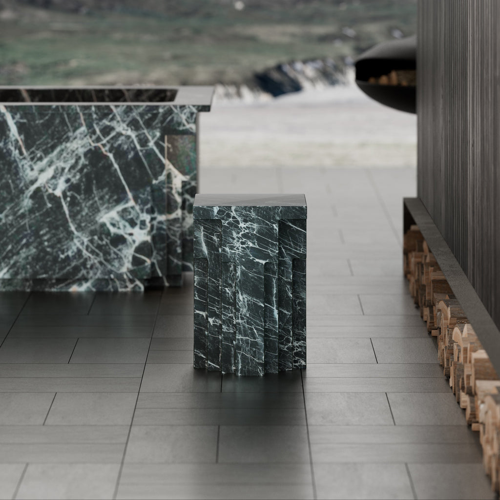 MonBlariMATIRXSeriesStoragePlatformFrontViewPanorama-Scenario