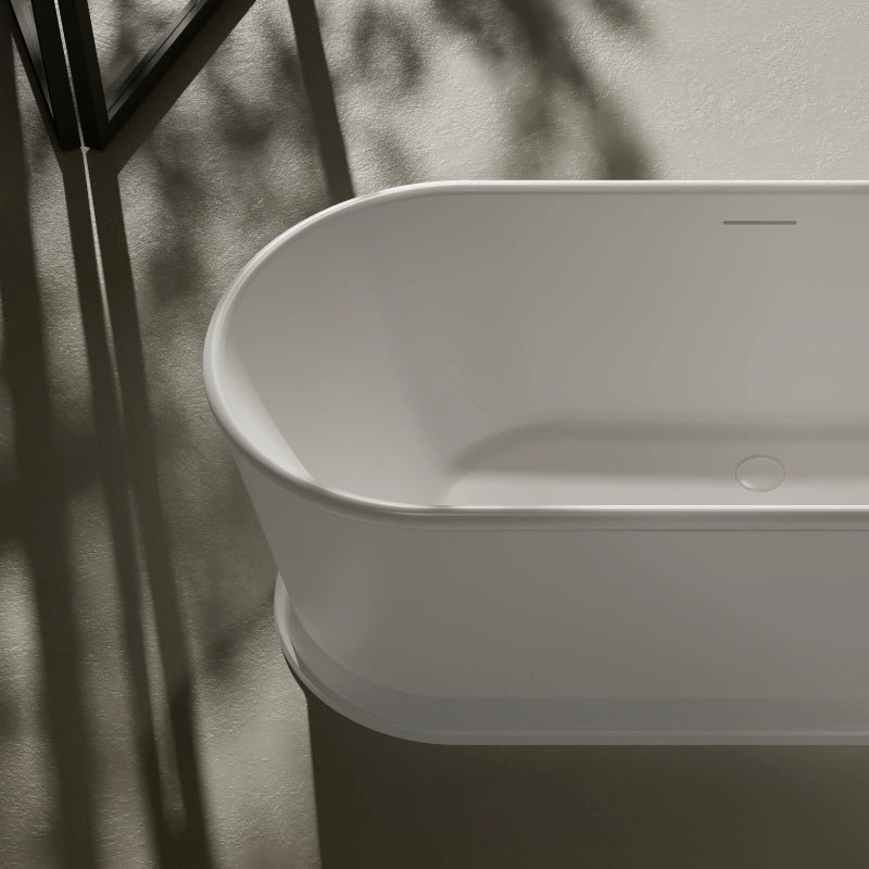 Luxury glossy white freestanding bathtub made from acrylic